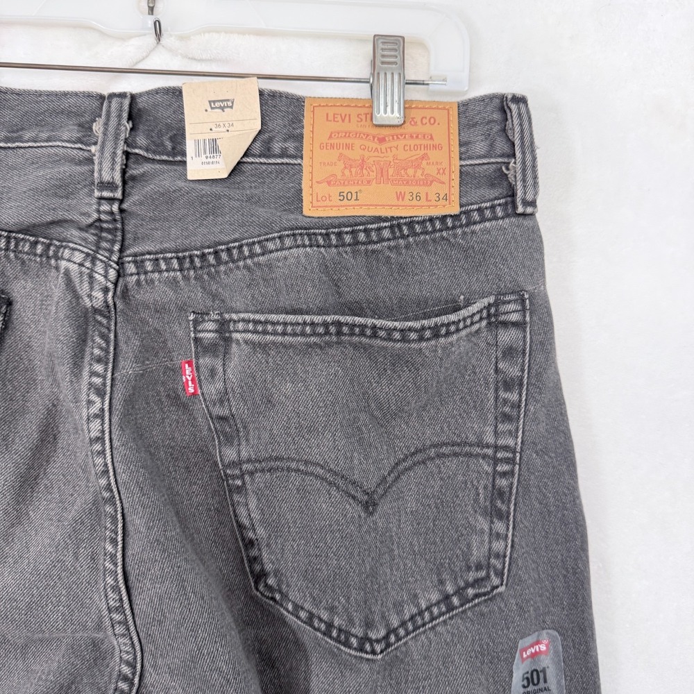 Levis 501 Jeans Mens 36x34 (36x32) Gray Original Fit Straight Leg